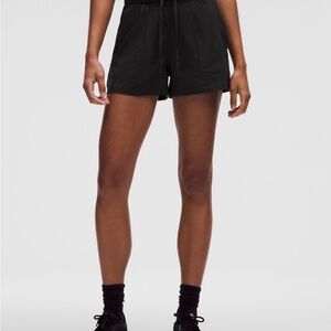 Lululemon dance studio high rise shorts 3.5”